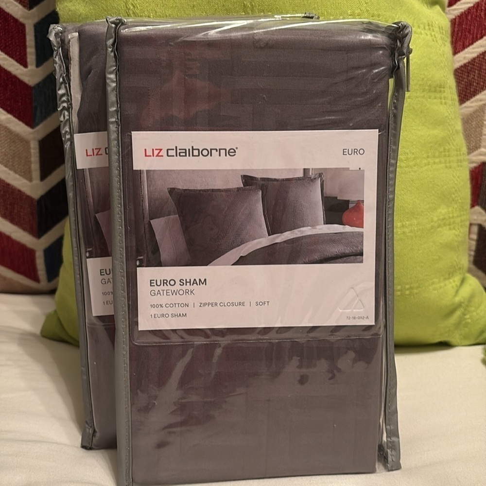 Liz Claiborne Euro Pillow Shams NIP New Grey Neutral Square 26x26 Set Of Two